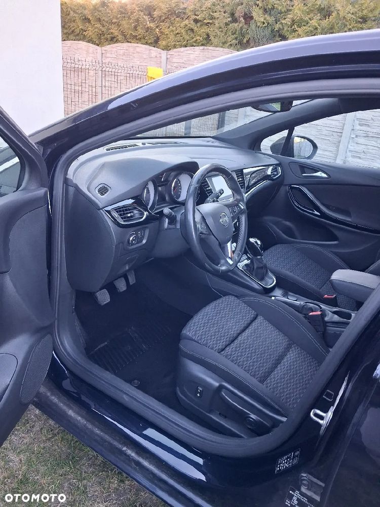 Opel Astra 1.6 CDTI Cosmo - 3