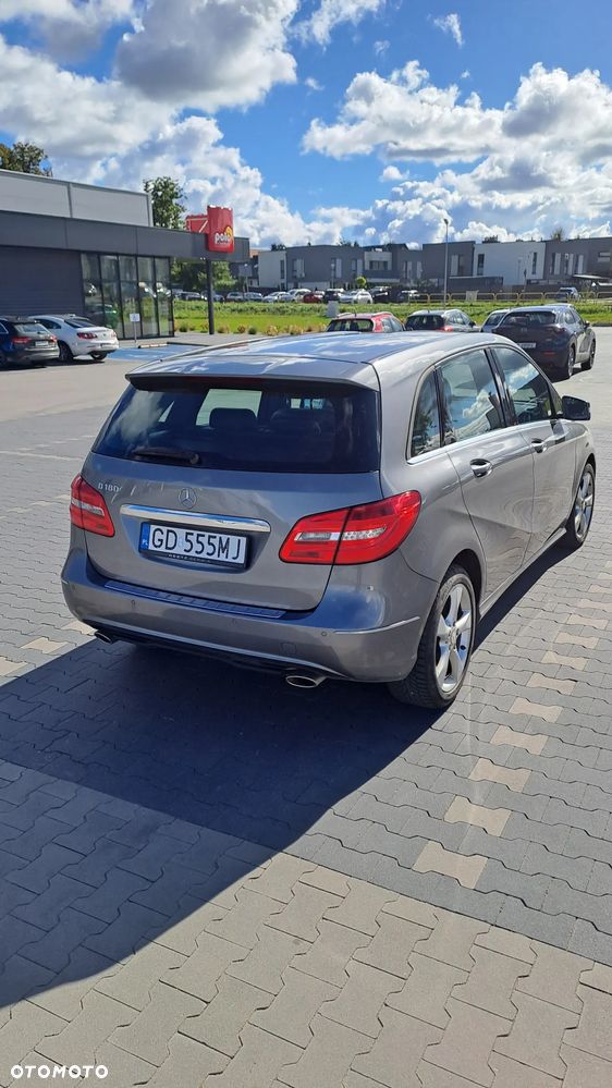 Mercedes-Benz Klasa B 180 7G-DCT Style - 6