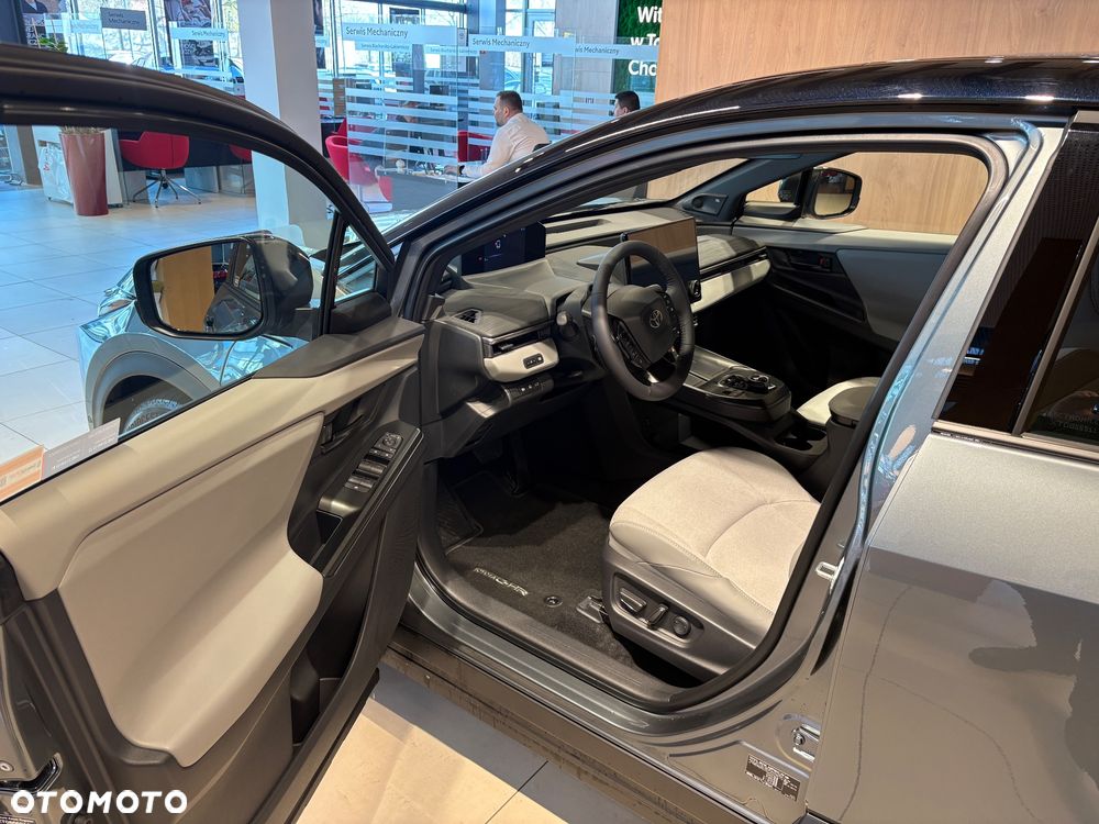 Toyota C-HR+ - 13