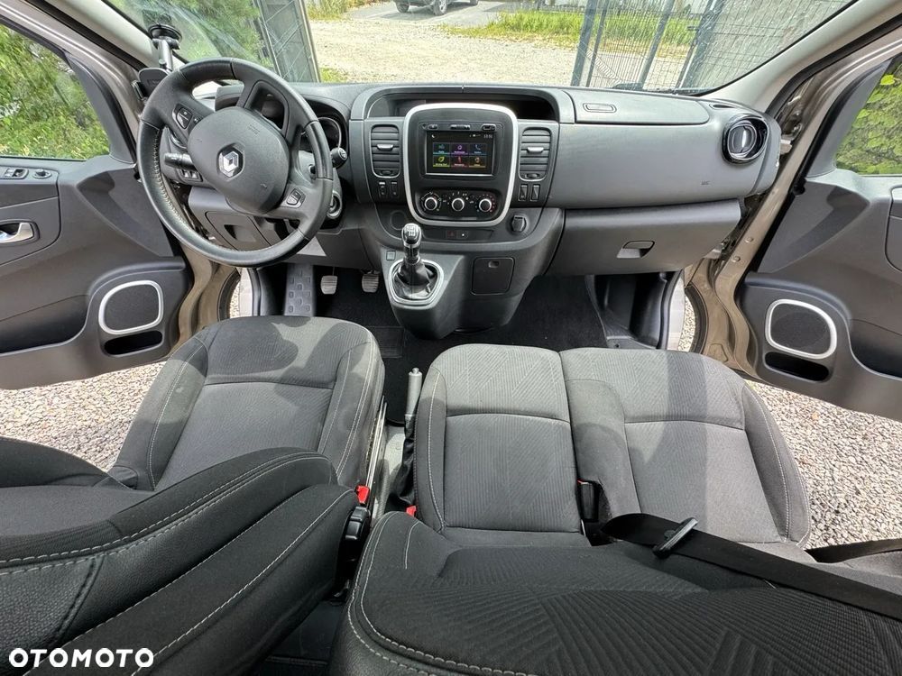 Renault Trafic 2.0 dCi - 26