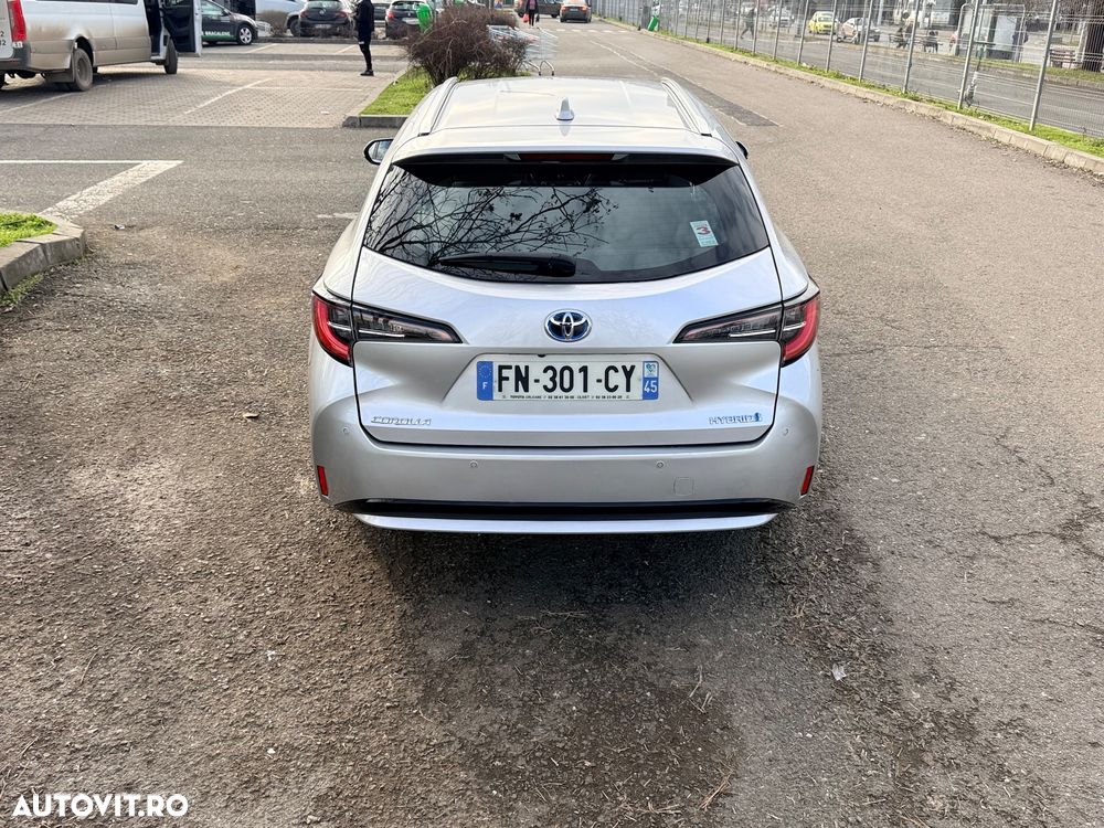 Toyota Corolla 1.8 HSD Dynamic - 8