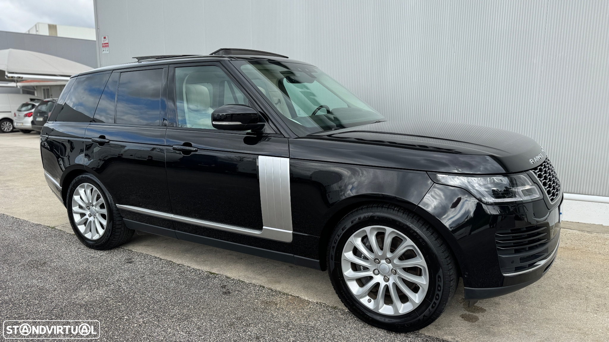 Land Rover Range Rover 2.0 Si4 PHEV Vogue - 16