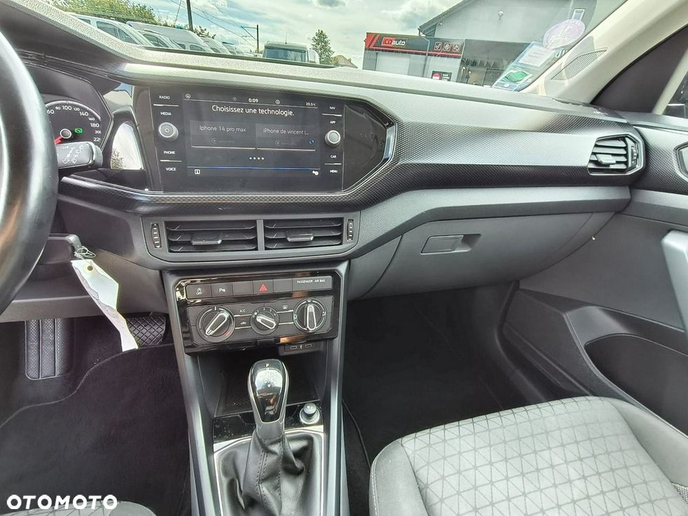 Volkswagen T-Cross - 13