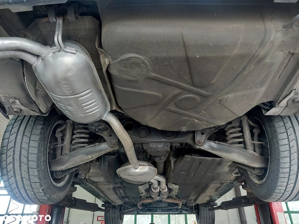 Mercedes-Benz Klasa E - 11