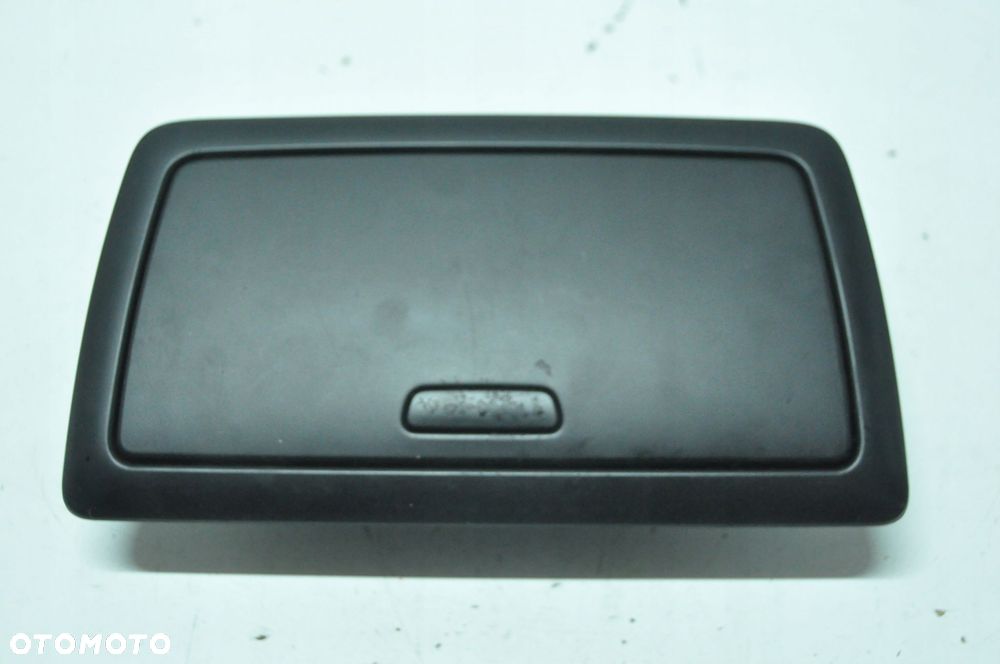 Bmw E87 E81 E82 Schowek Osłona Półka Deski Konsoli Rozdzielczej 9211788 - 1
