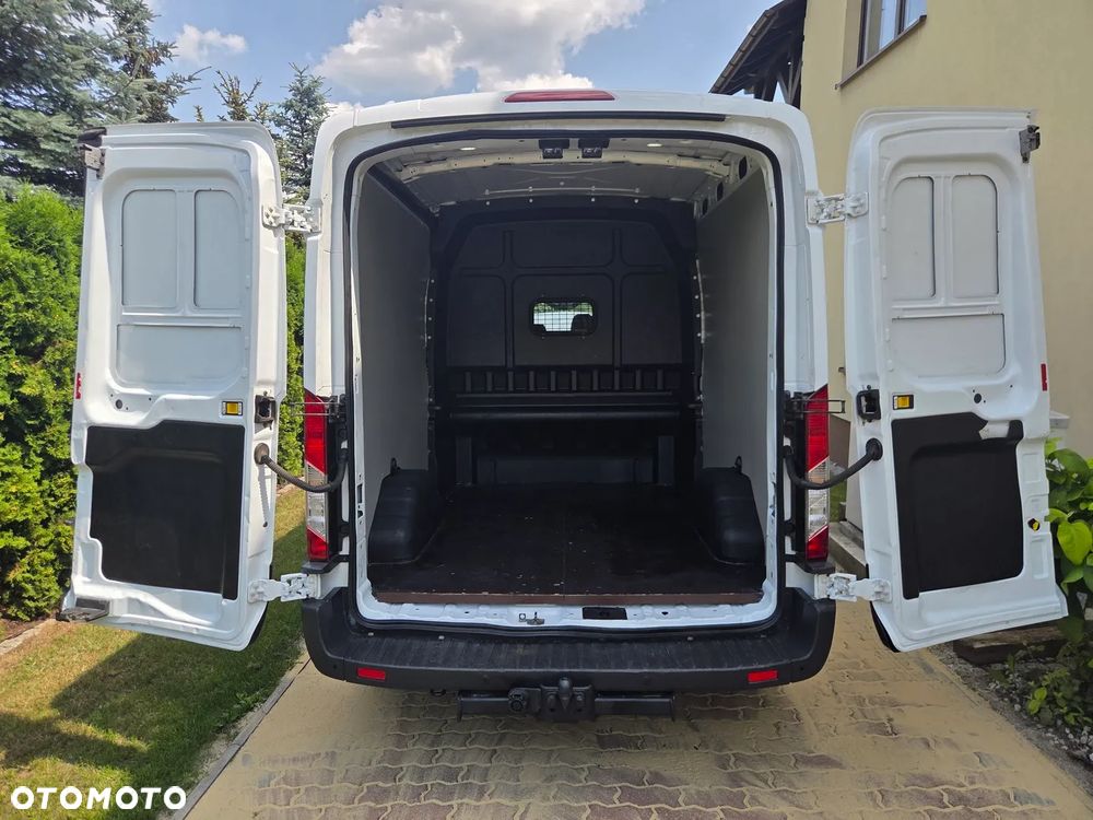 Ford Transit - 18