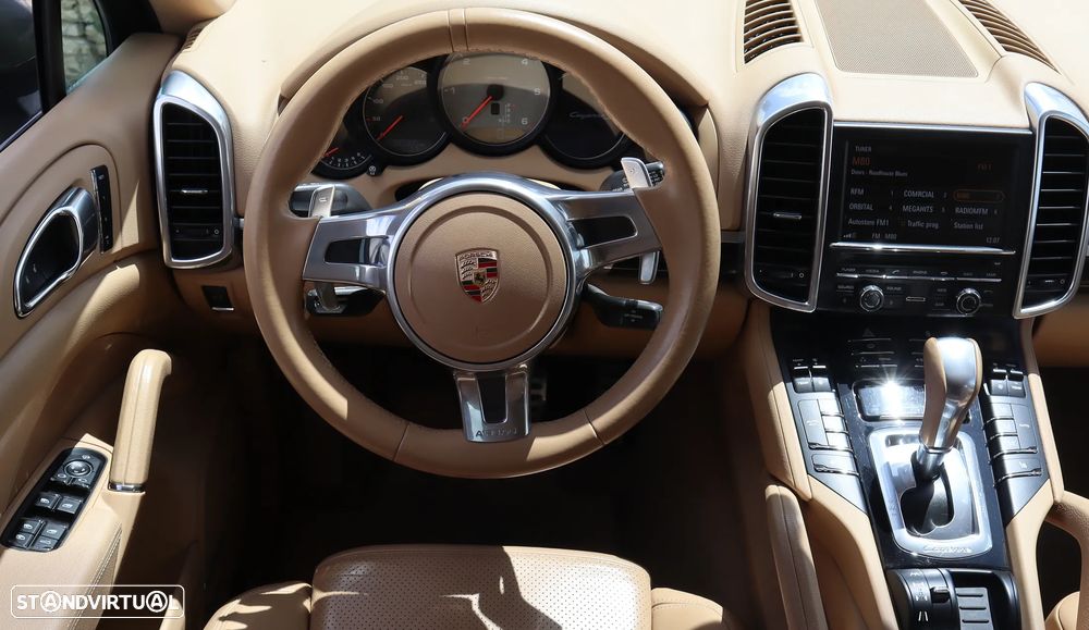 Porsche Cayenne S Tiptronic S - 26