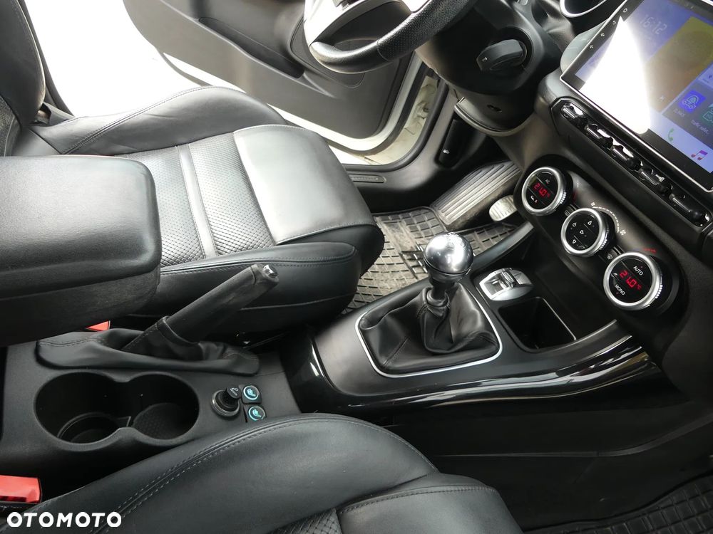 Alfa Romeo Giulietta 1.6 JTDM 16V - 9