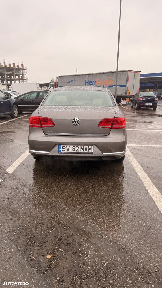 Volkswagen Passat - 5