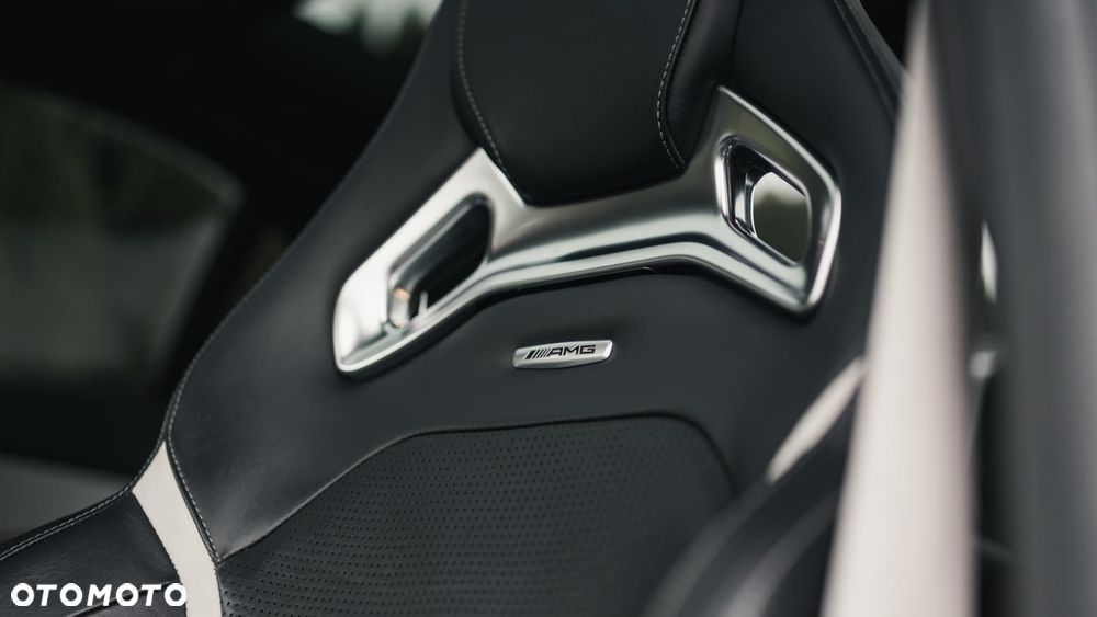 Mercedes-Benz Klasa C AMG 63 S - 24