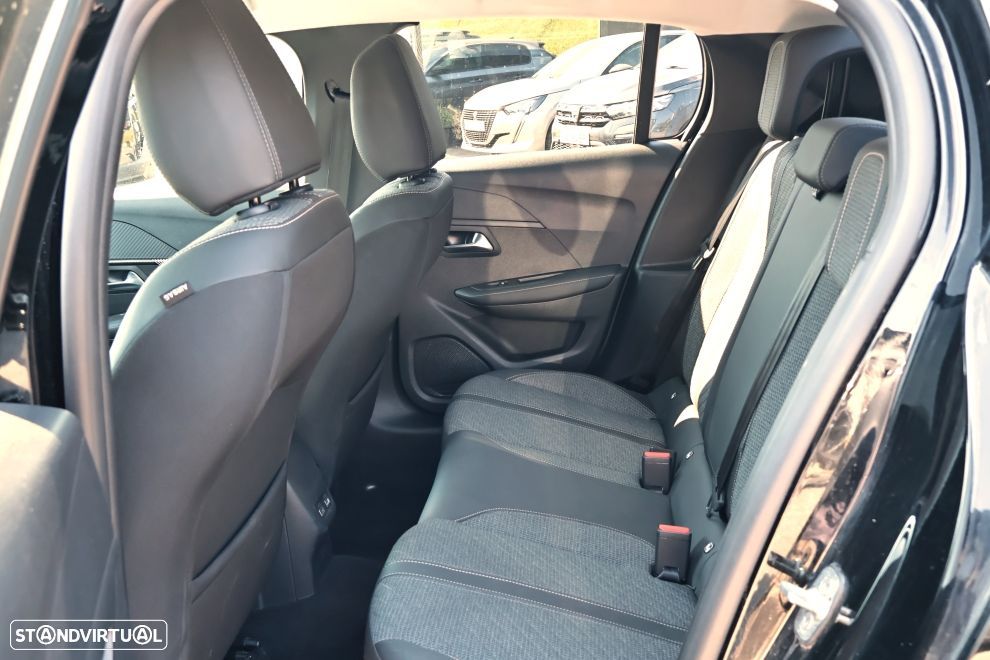 Peugeot 208 1.2 PureTech Allure - 16