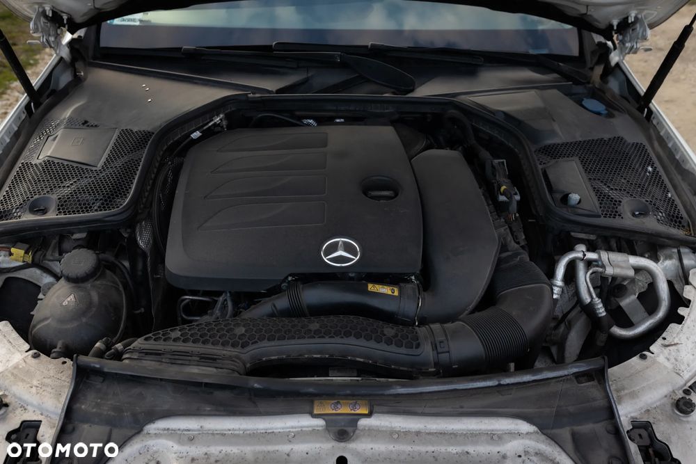 Mercedes-Benz Klasa C 160 9G-TRONIC - 28