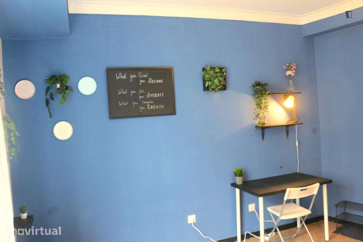 Quarto - localizado em Paranhos Porto - Grande imagem: 5/30