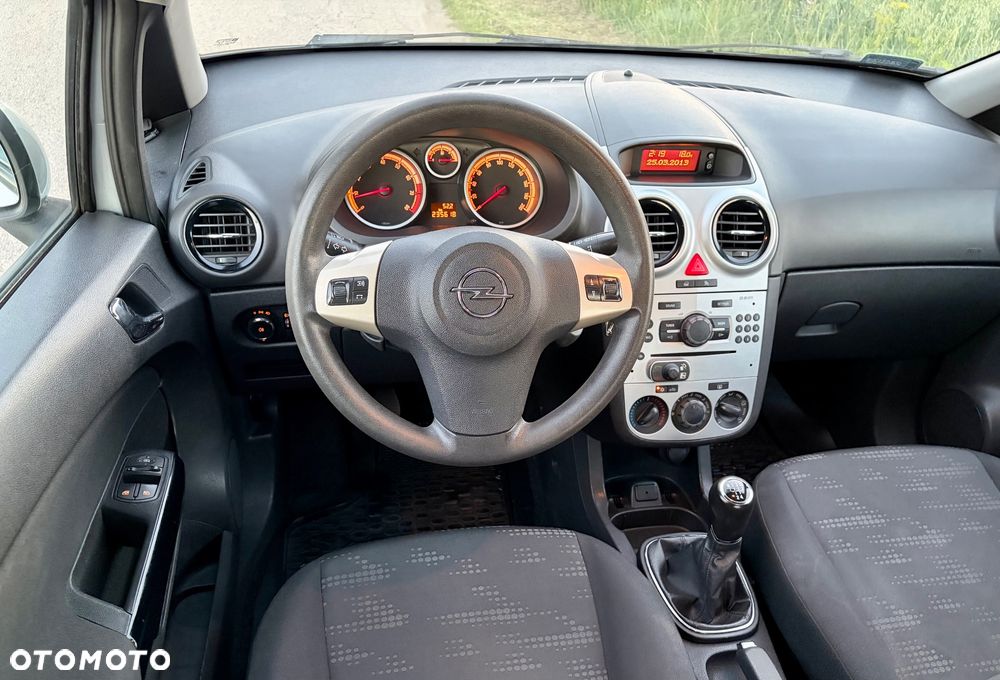 Opel Corsa 1.2 16V Enjoy - 11