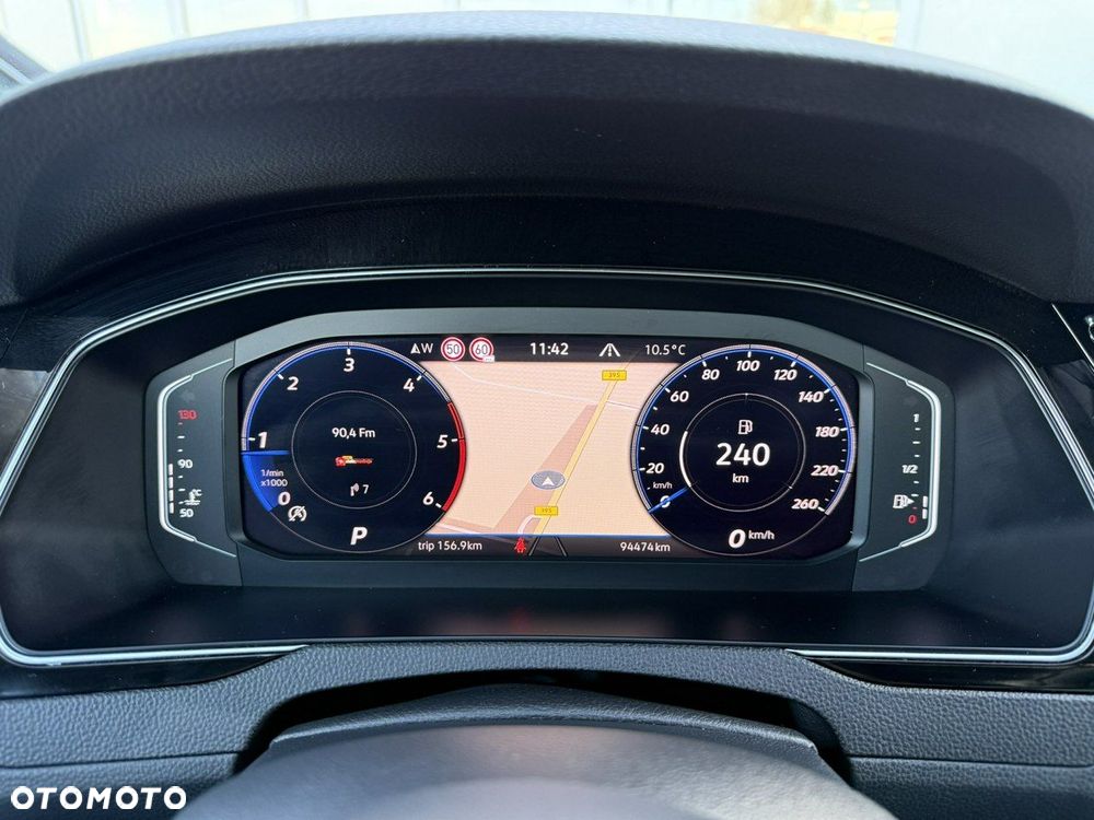 Volkswagen Passat Variant - 27