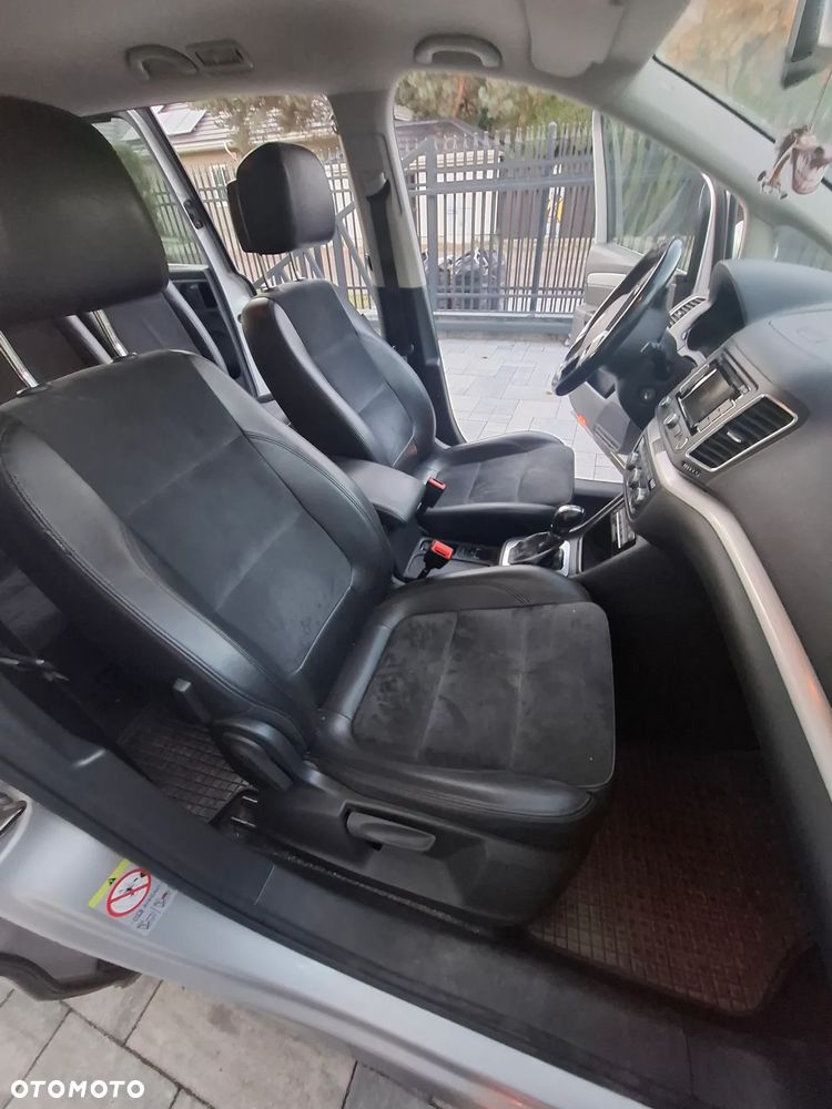 Volkswagen Sharan 2.0 TDI Trendline DSG - 8