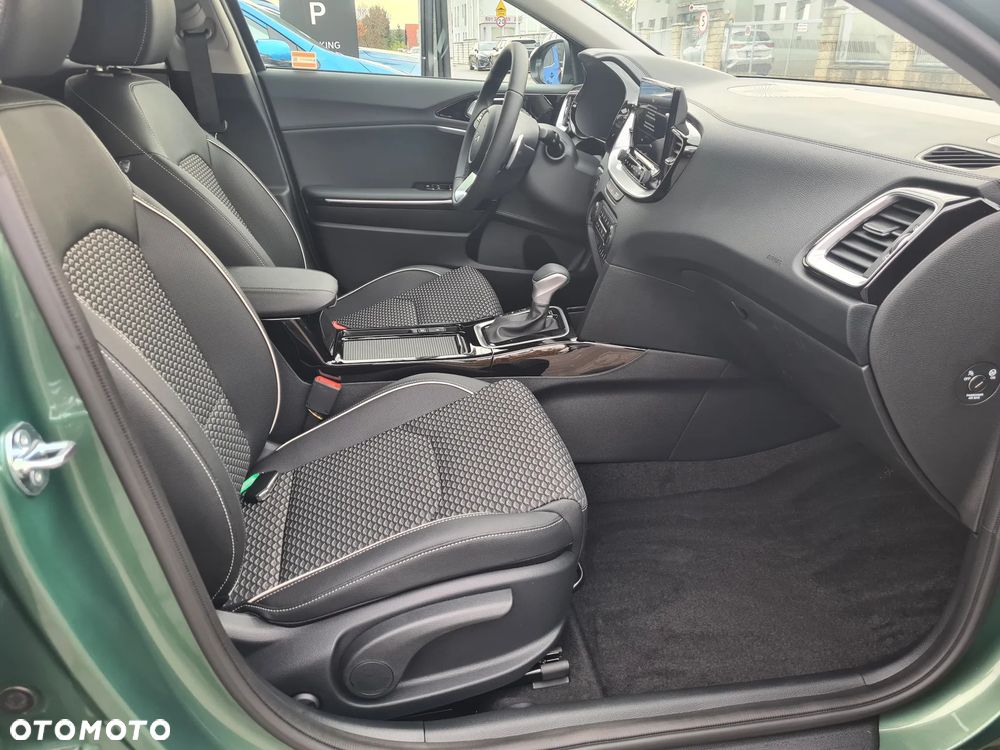 Kia Ceed 1.5 T-GDI L DCT - 14