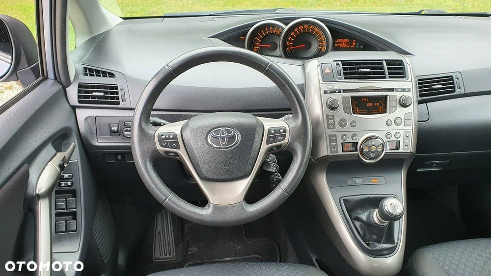 Toyota Verso - 17