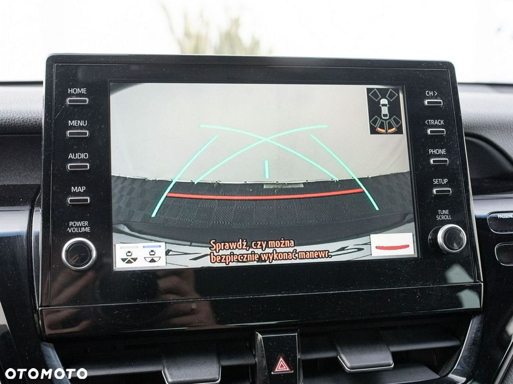 Toyota Camry - 22