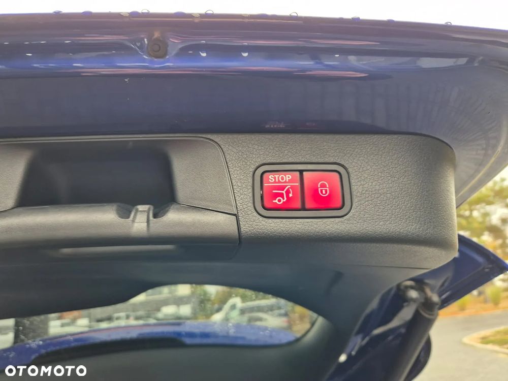 Mercedes-Benz GLB 200 4-Matic AMG Line 8G-DCT - 19