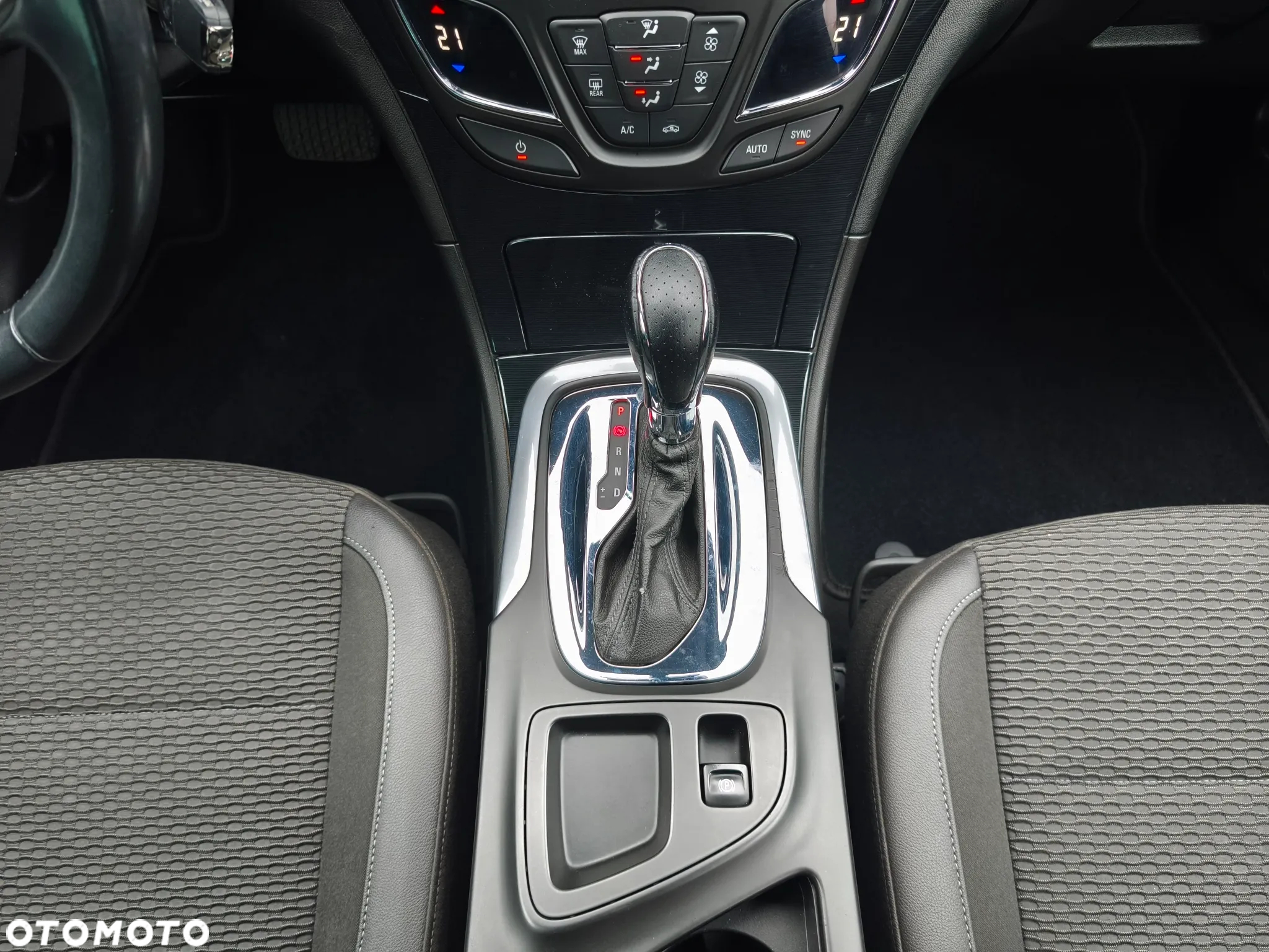 Opel Insignia - 21