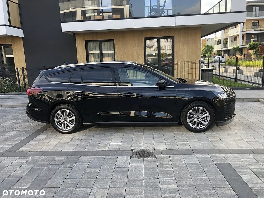 Ford Focus 1.0 EcoBoost mHEV Active Design - 4
