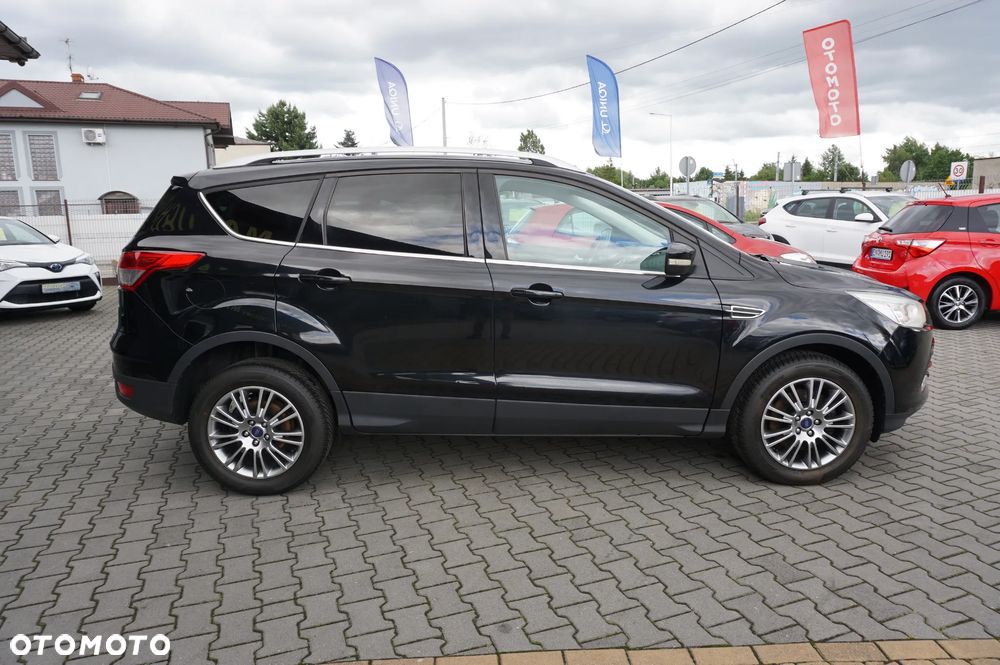 Ford Kuga 2.0 TDCi 2x4 Titanium - 9