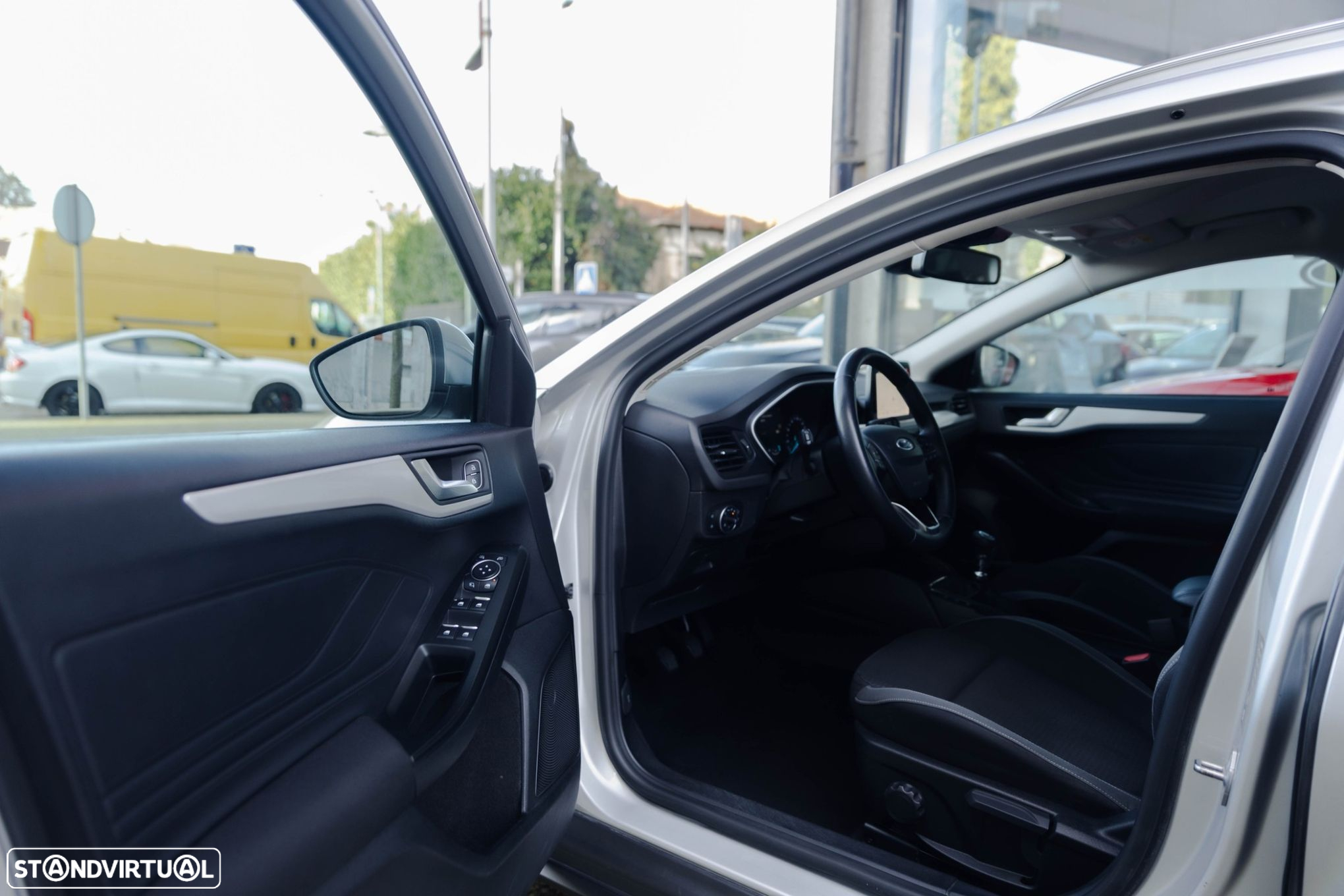 Ford Focus SW 1.5 TDCi EcoBlue Business - 8
