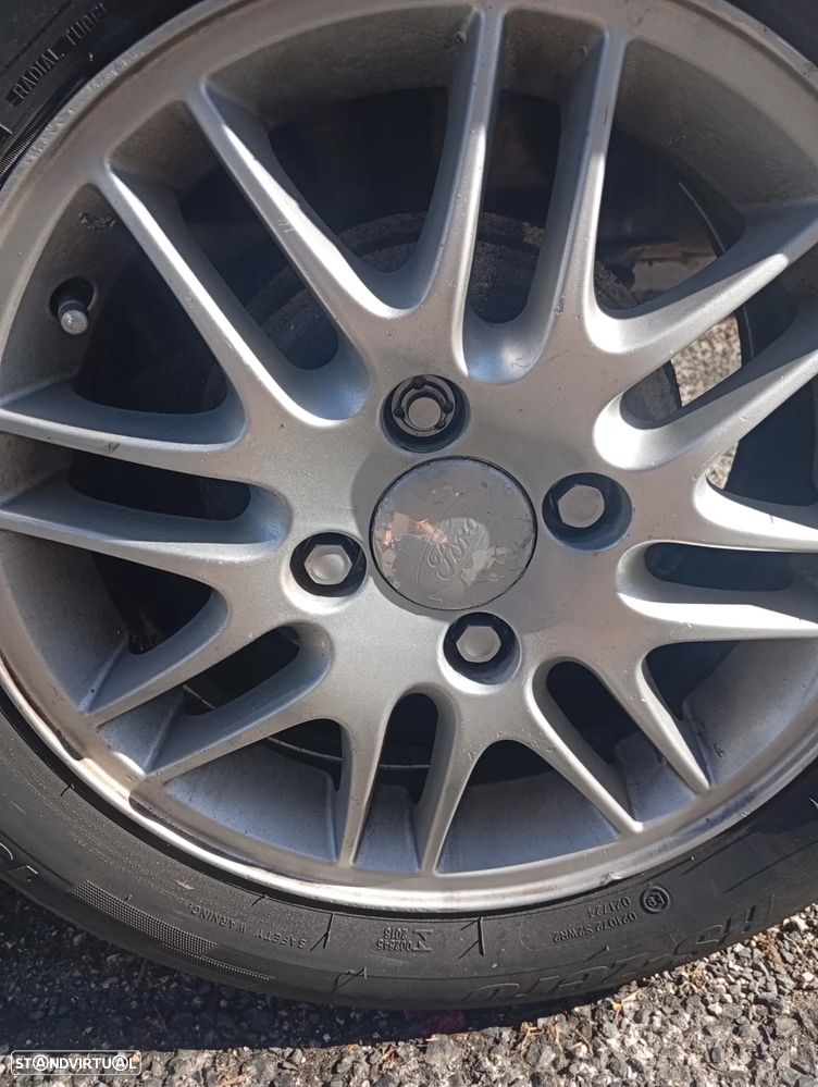 Ford Focus 1.8 TDdi Ghia - 9