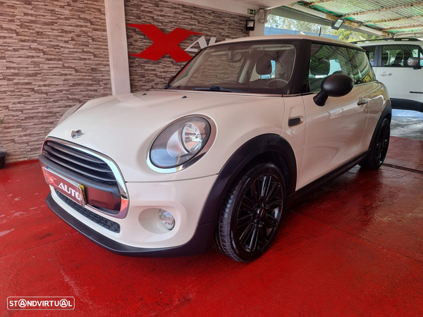 MINI 3 Portas One D