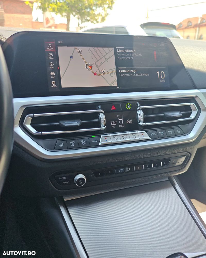 BMW Seria 3 320d xDrive AT - 24