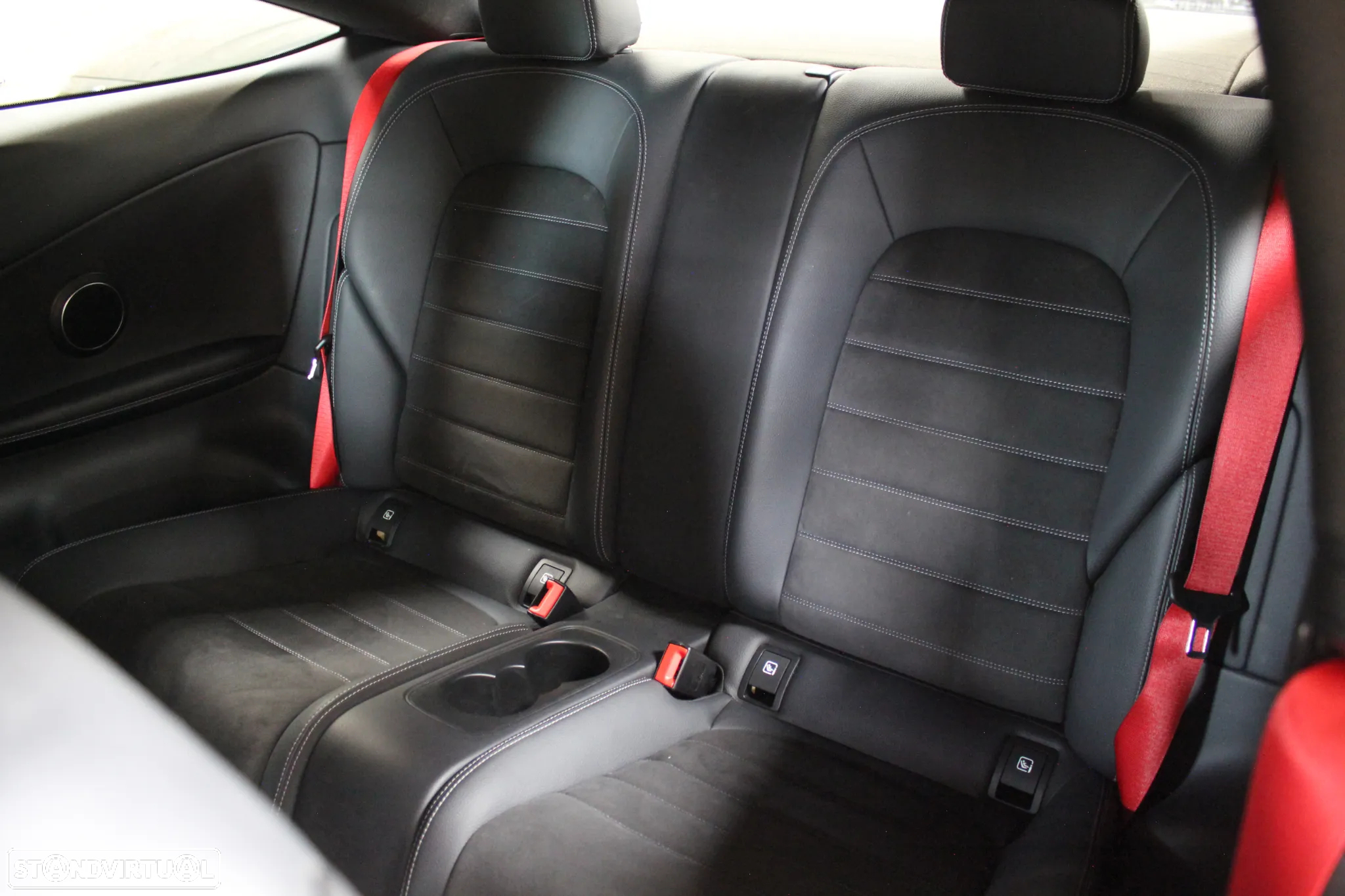 Mercedes-Benz C 300 Coupe 9G-TRONIC Night Edition - 10