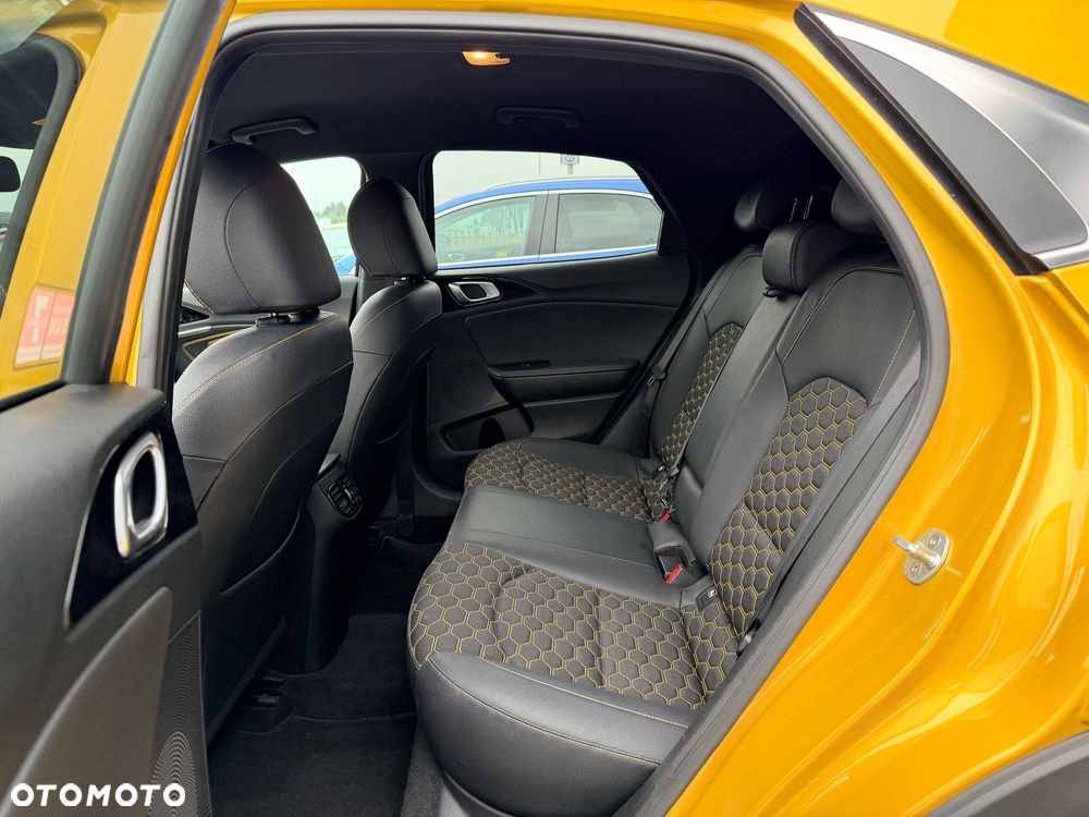 Kia XCeed 1.6 T-GDI L Business Line DCT - 23