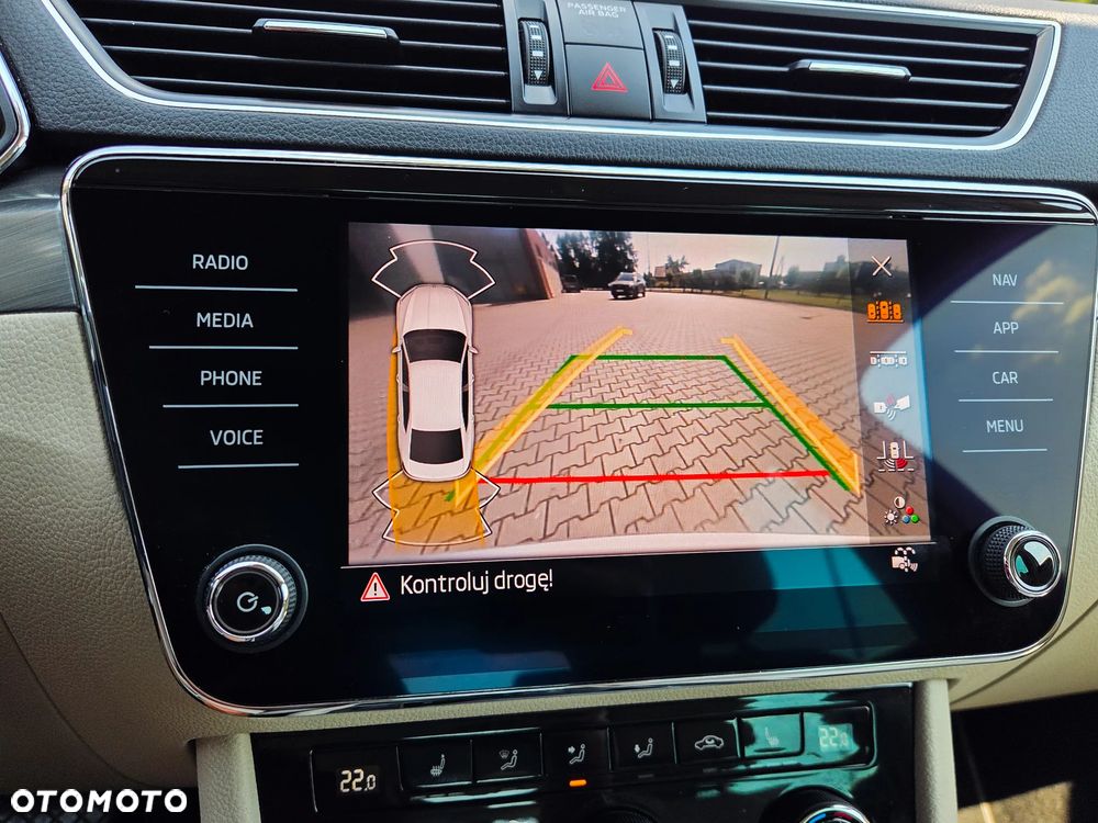 Skoda Superb 2.0 TSI Style DSG - 9