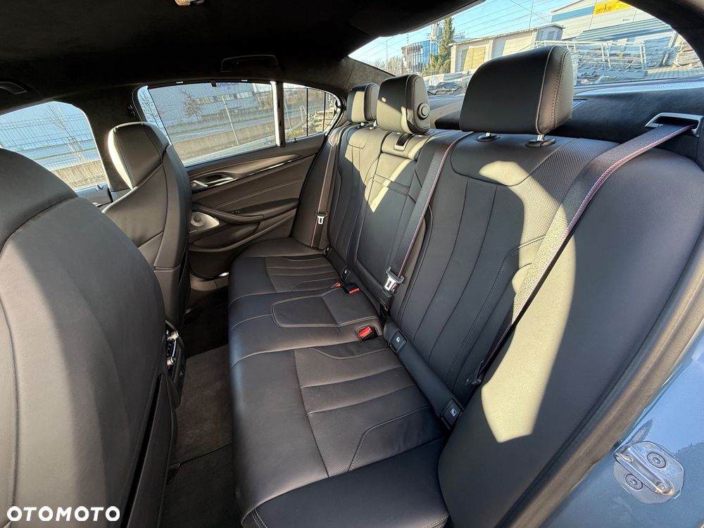 BMW M5 Competition - 14