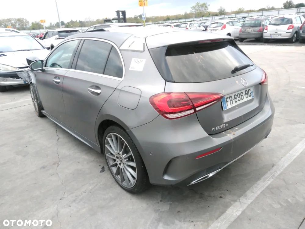 Mercedes-Benz Klasa A 250 E AMG Line 8G-DCT - 5