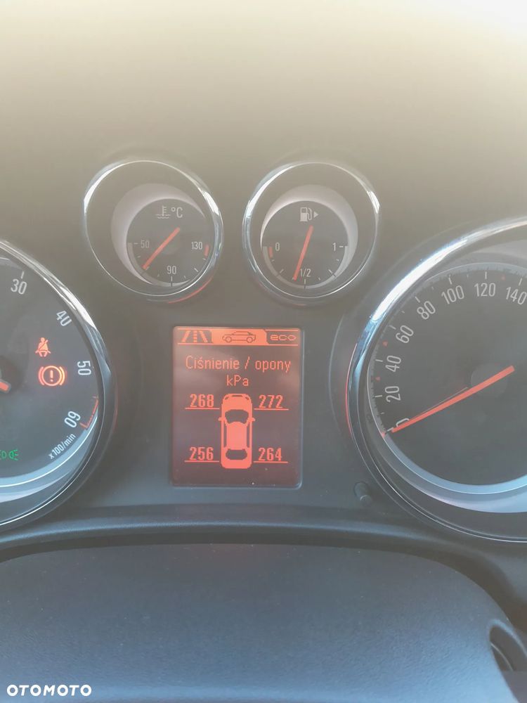 Opel Astra 1.6 CDTI Essentia - 23