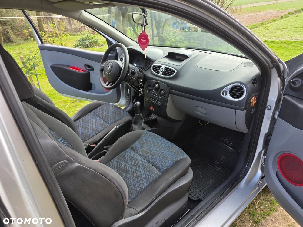 Renault Clio 1.2 16V Dynamique - 7