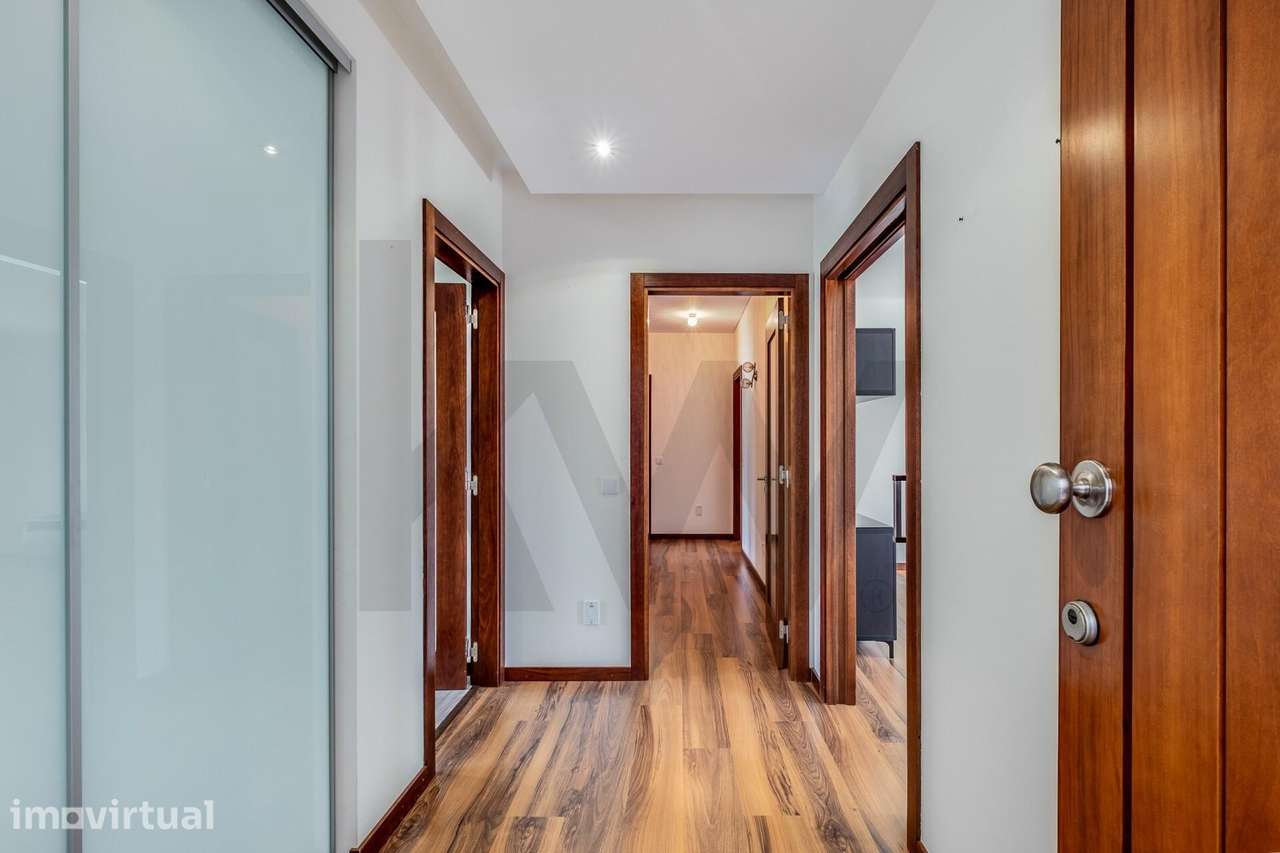 Apartamento T3 com Vista Mar e Garagem, Nazaré - Grande imagem: 4/47