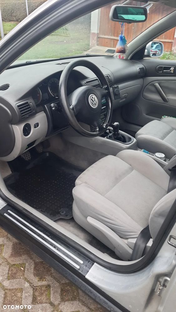 Volkswagen Passat Variant 1.9 TDI Trendline - 21