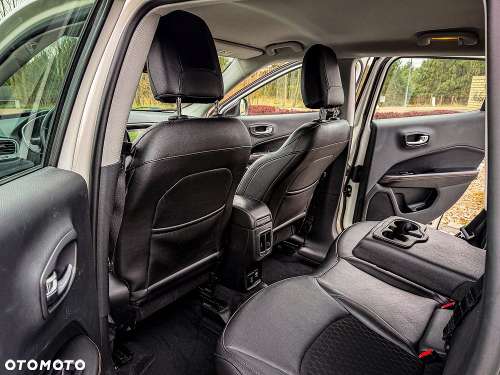 Jeep Compass 1.3 T4 4xe Automatik Limited - 28