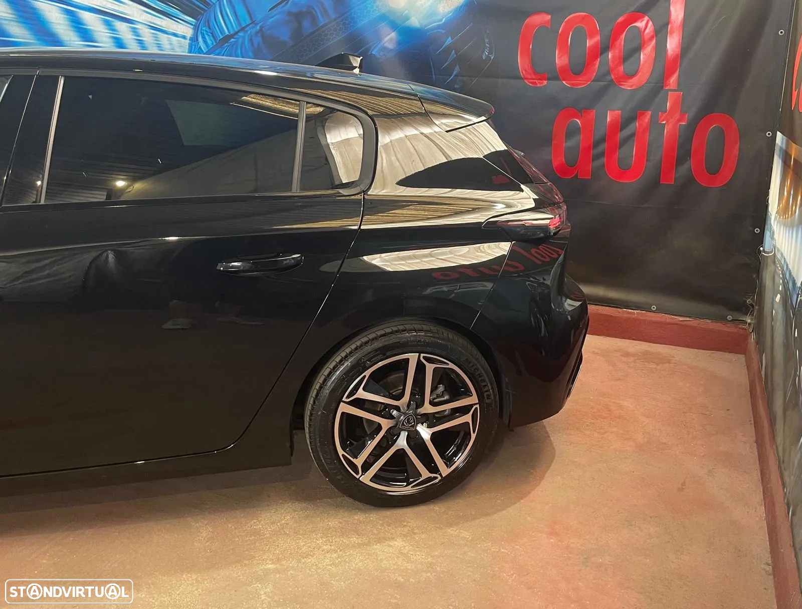 Peugeot 308 1.2 PureTech Allure - 25
