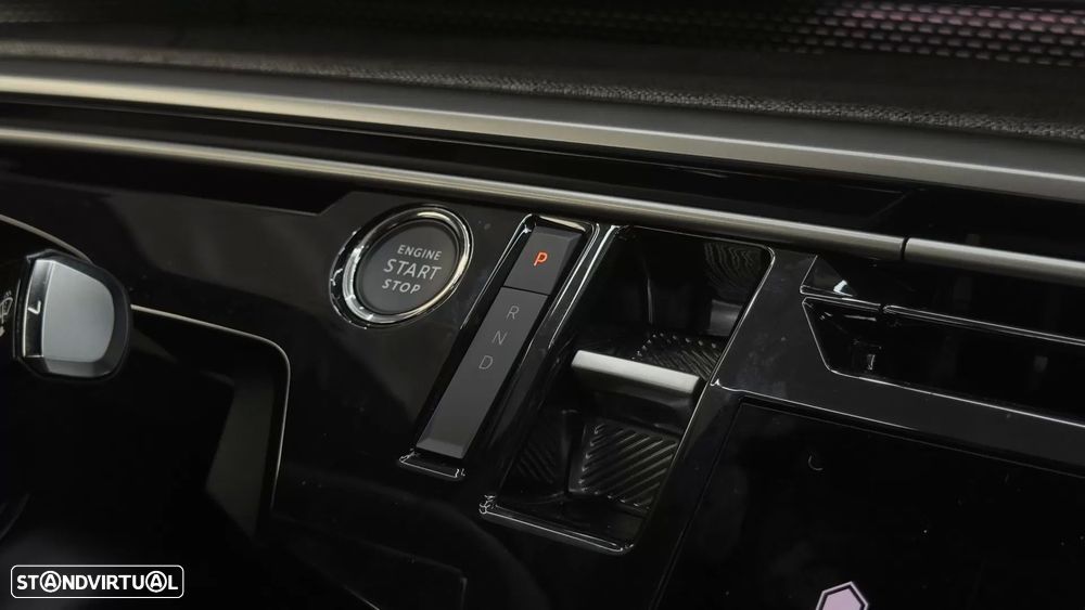 Peugeot E-3008 73 kWh GT - 13