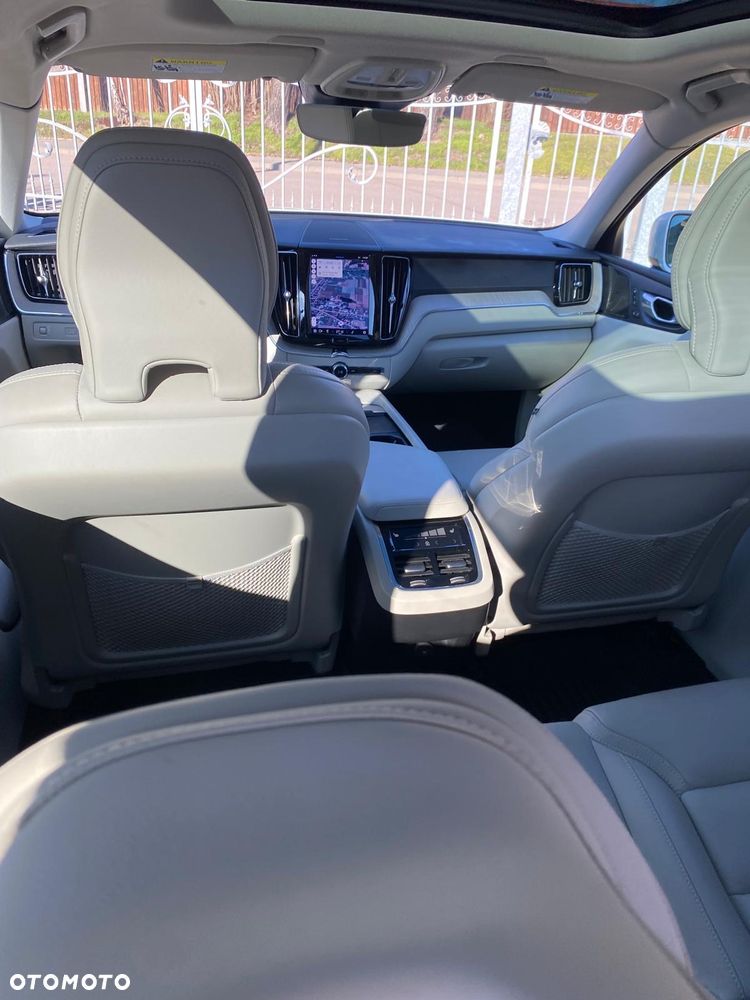Volvo XC 60 - 18