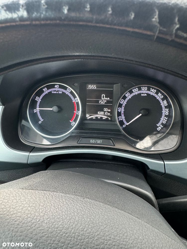 Skoda Fabia 1.0 Active - 8