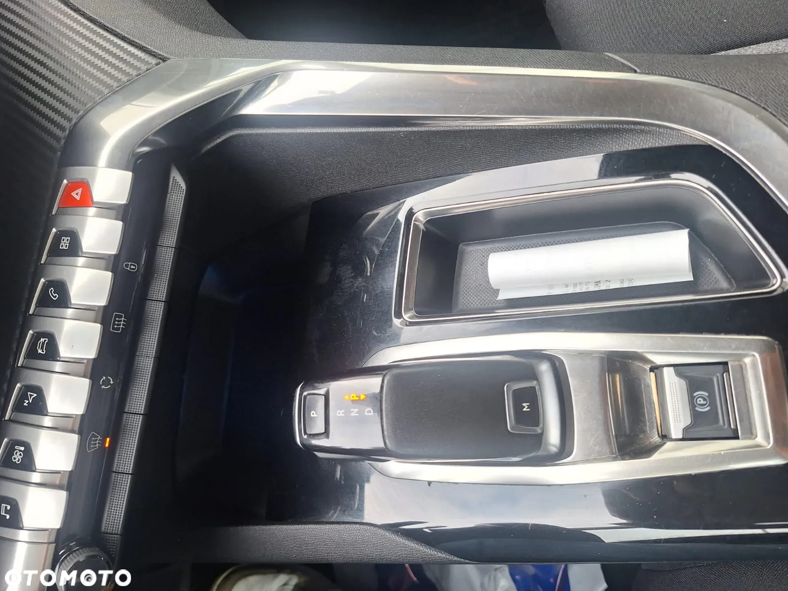 Peugeot 5008 1.5 BlueHDi Active S&S EAT8 - 21