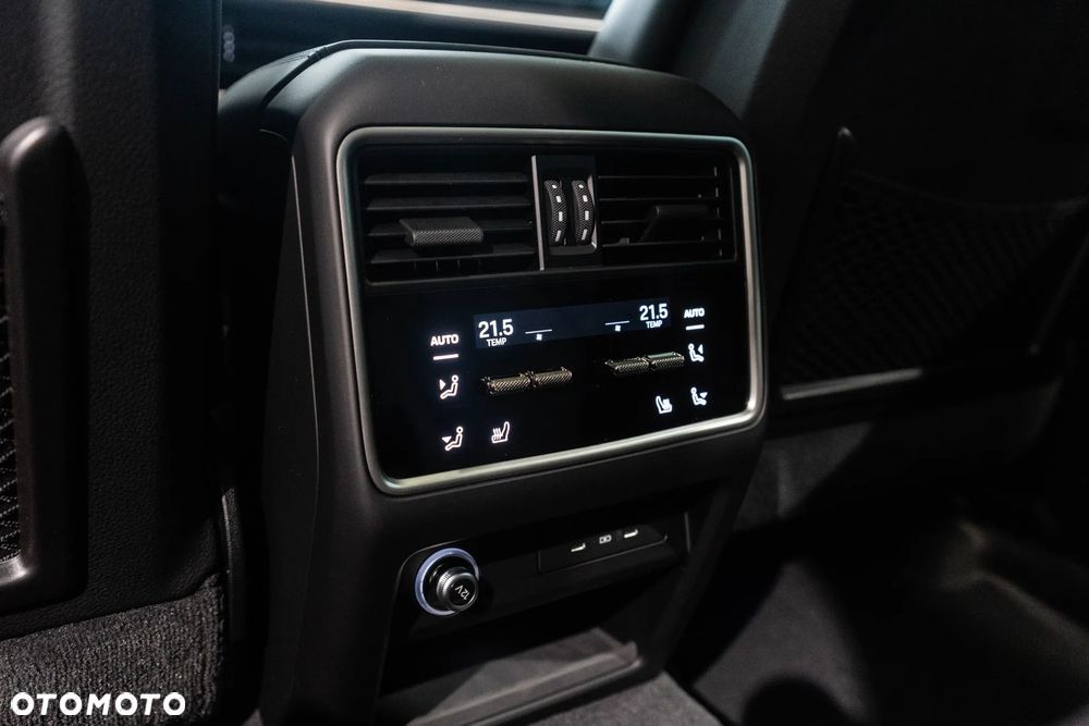 Porsche Cayenne Turbo E-Hybrid PHEV - 31