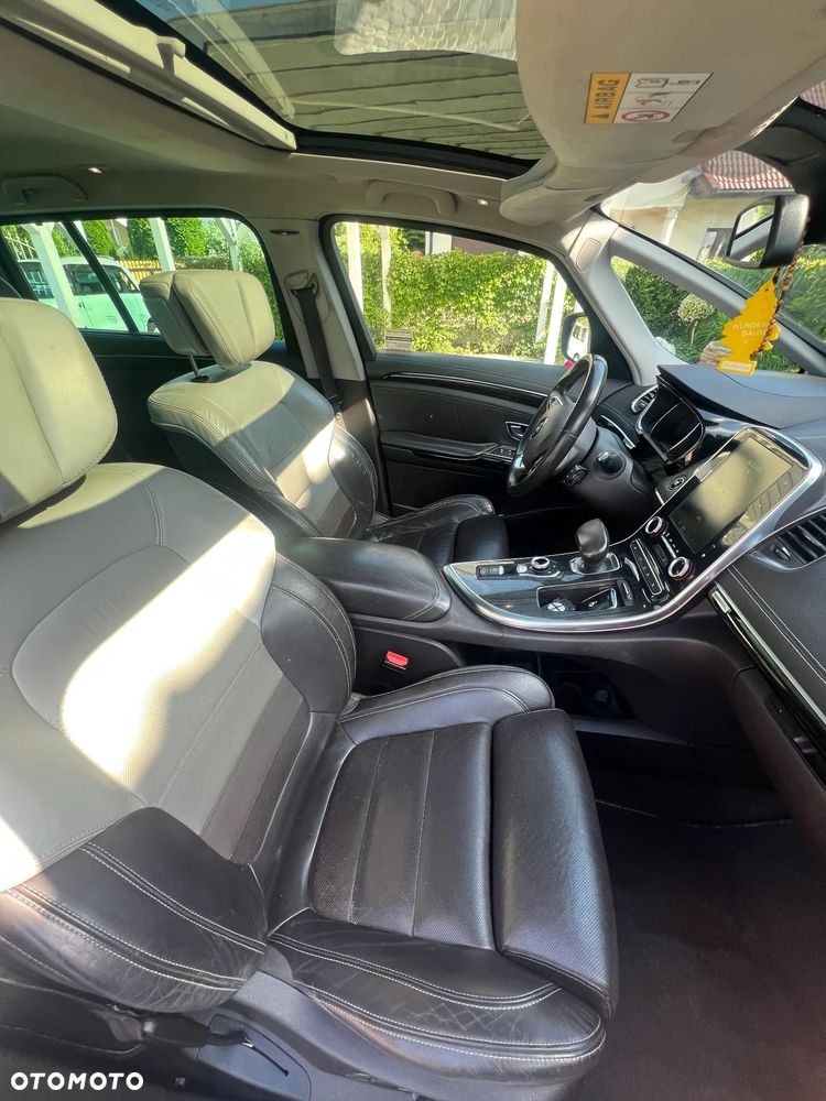 Renault Espace 1.6 dCi Energy Initiale Paris EDC - 9