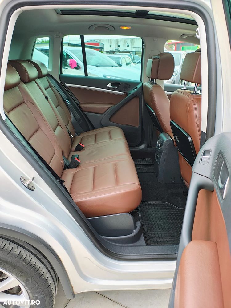 Volkswagen Tiguan 2.0 TDI DPF BlueMotion Technology Exclusive - 18