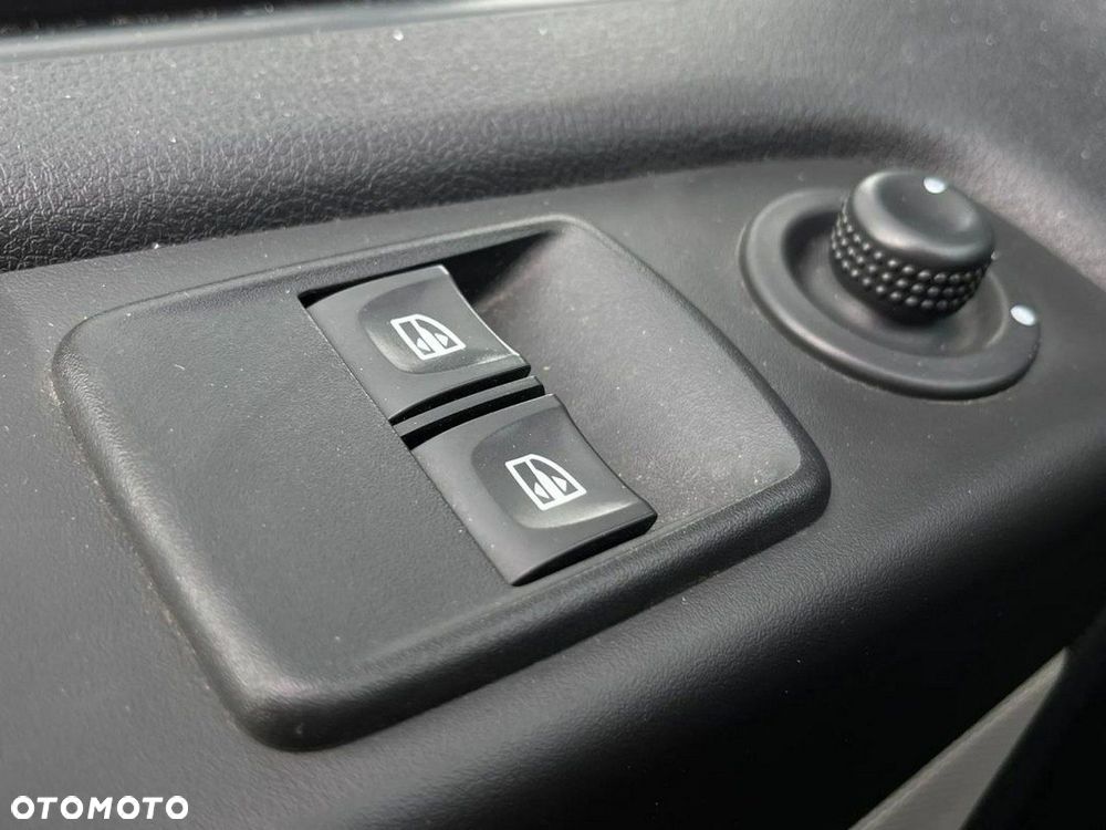 Renault Trafic - 34